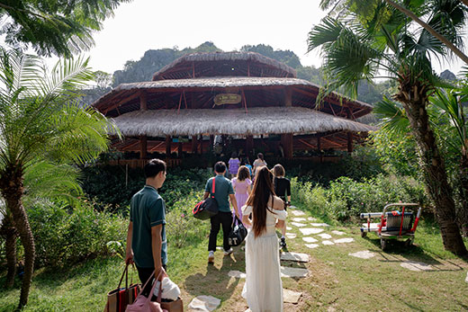 Chìm đắm trong không gian núi rừng tại Minawa Kênh Gà